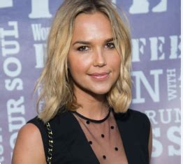 Arielle Kebbel – Bio, Wiki, Movies, Husband, Children ...